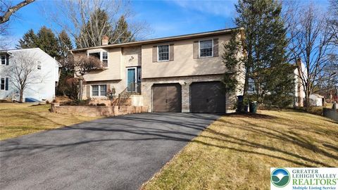 Photo of 1989 Pierce Drive, Whitehall, PA 18052 (MLS # 770429)