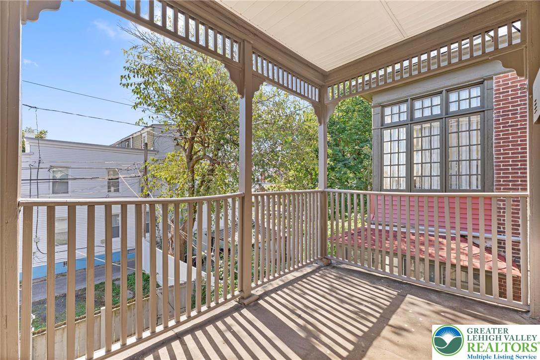 Allentown City, Pennsylvania 18102, United States, 5 Bedrooms Bedrooms, ,3 BathroomsBathrooms,Residential,Active,229173