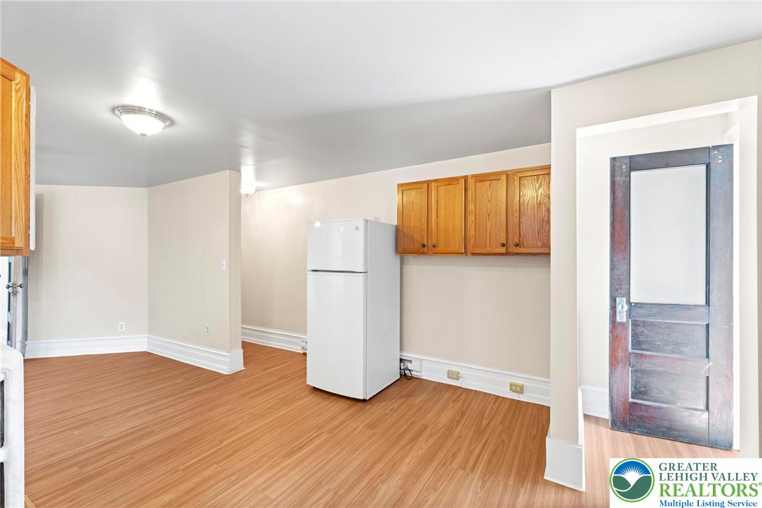 Allentown City, Pennsylvania 18102, United States, 5 Bedrooms Bedrooms, ,3 BathroomsBathrooms,Residential,Active,229173