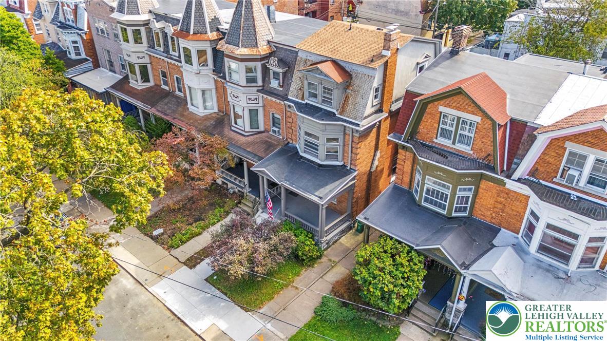 Allentown City, Pennsylvania 18102, United States, 5 Bedrooms Bedrooms, ,3 BathroomsBathrooms,Residential,Active,229173