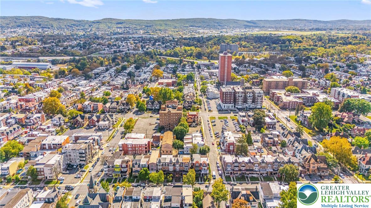 Allentown City, Pennsylvania 18102, United States, 5 Bedrooms Bedrooms, ,3 BathroomsBathrooms,Residential,Active,229173