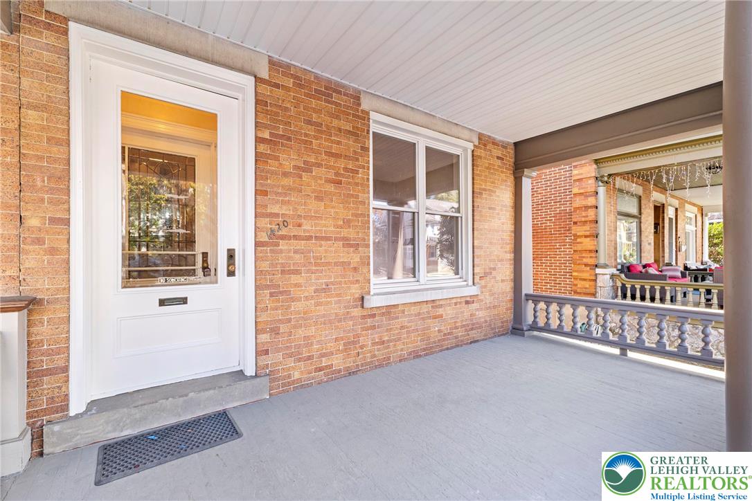 Allentown City, Pennsylvania 18102, United States, 5 Bedrooms Bedrooms, ,3 BathroomsBathrooms,Residential,Active,229173