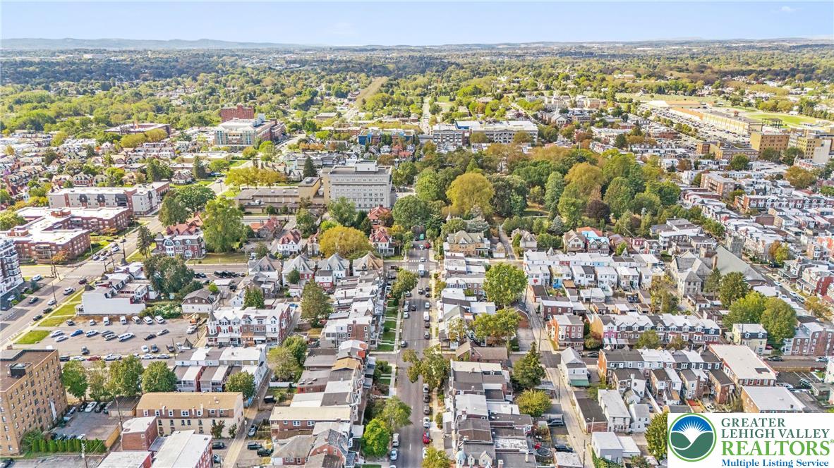 Allentown City, Pennsylvania 18102, United States, 5 Bedrooms Bedrooms, ,3 BathroomsBathrooms,Residential,Active,229173