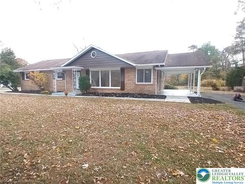 Homes For Sale - 161 Reber Street<br/> Franklin, PA 18235