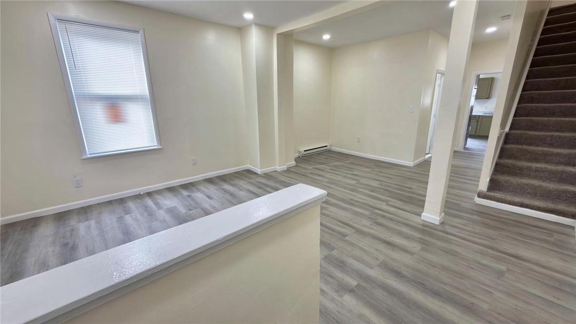 549 N Silk Street