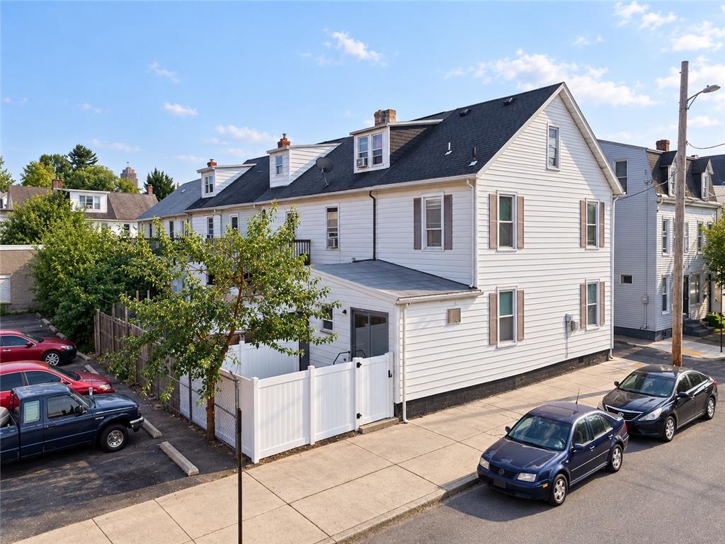 549 N Silk Street