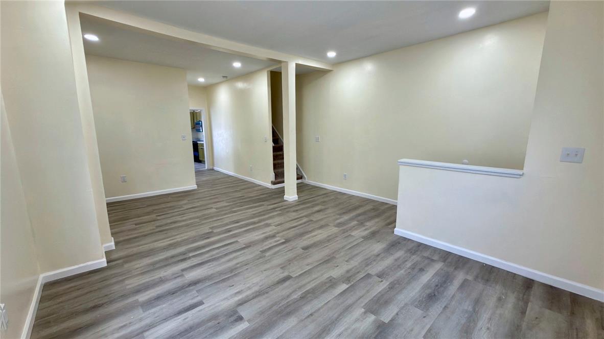 549 N Silk Street