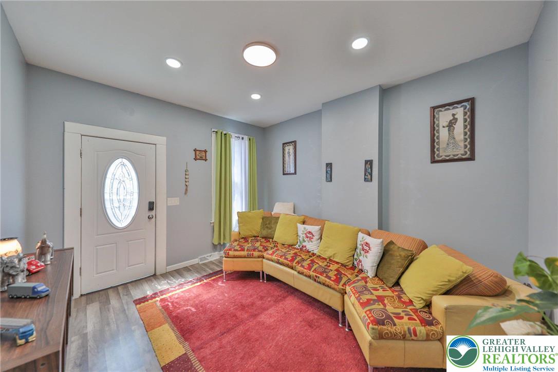 743 Washington Street