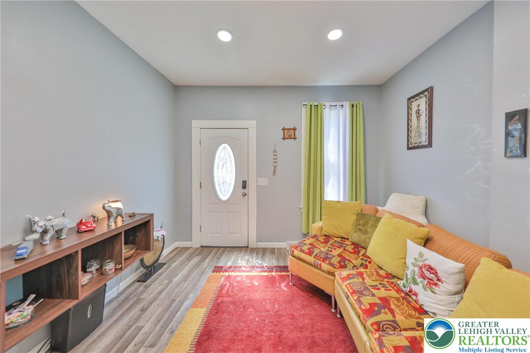 743 Washington Street