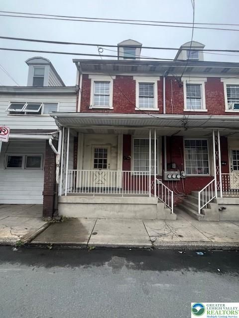 Photo of 254 Cedar Square #Apt 2, Tamaqua Boro, PA 18252 (MLS # 761016) Photo of 254 Cedar Square #Apt 2, Tamaqua Boro, PA 18252 (MLS # 761016)