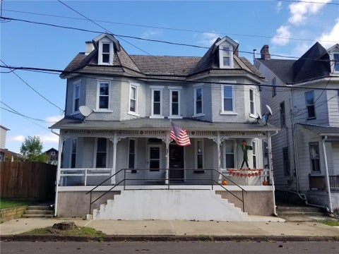 Apartment For Rent - 729 Front Street #2<br/> Hellertown Boro, PA 18055