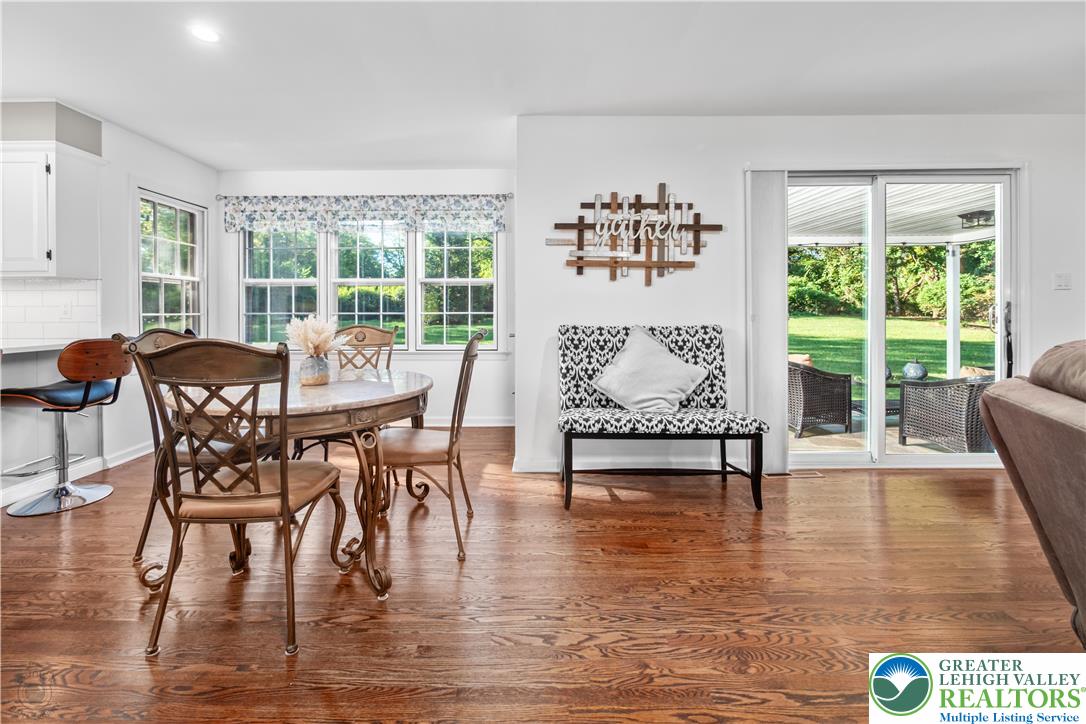 Bethlehem City, Pennsylvania 18017, United States, 4 Bedrooms Bedrooms, ,3 BathroomsBathrooms,Residential,Pending,209961