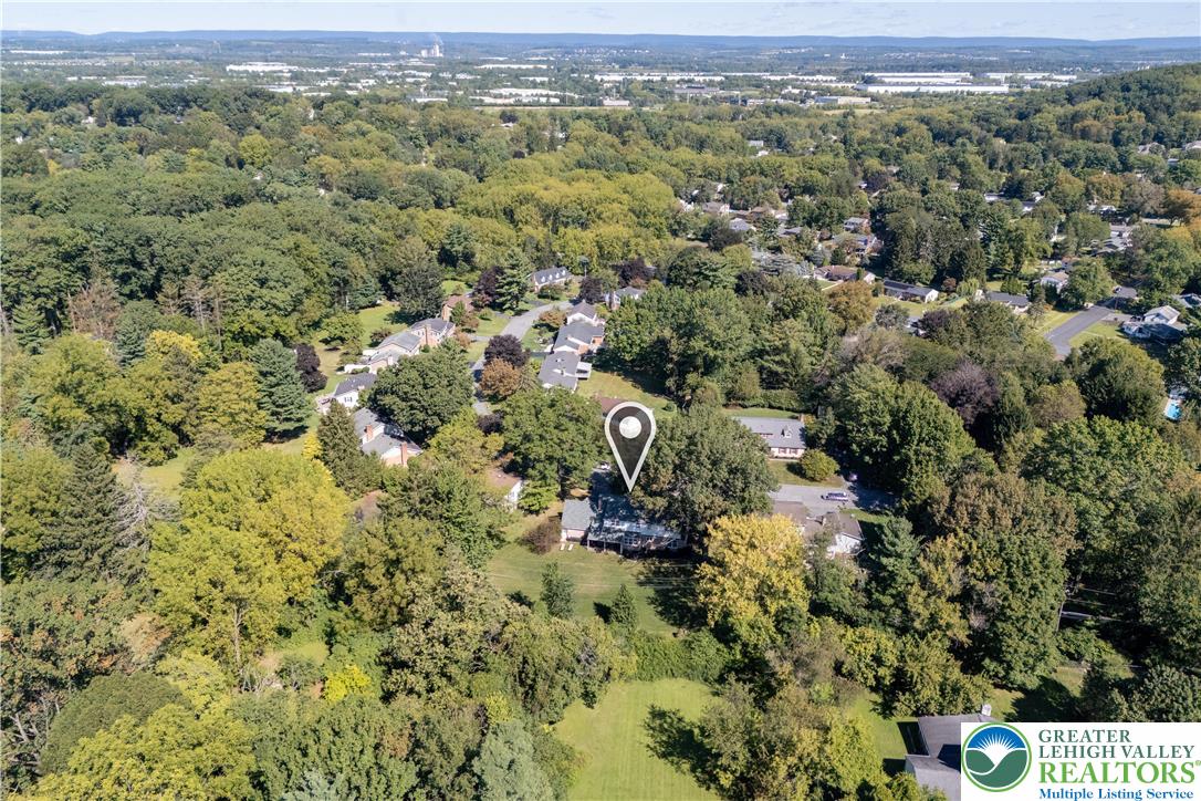 Bethlehem City, Pennsylvania 18017, United States, 4 Bedrooms Bedrooms, ,3 BathroomsBathrooms,Residential,Pending,209961