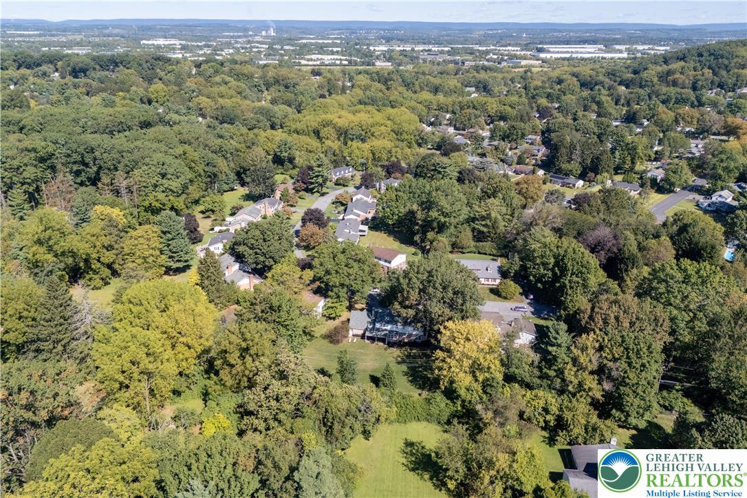 Bethlehem City, Pennsylvania 18017, United States, 4 Bedrooms Bedrooms, ,3 BathroomsBathrooms,Residential,Pending,209961