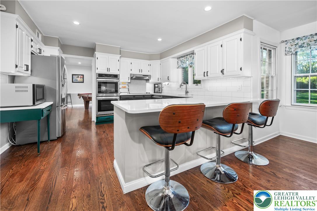 Bethlehem City, Pennsylvania 18017, United States, 4 Bedrooms Bedrooms, ,3 BathroomsBathrooms,Residential,Pending,209961