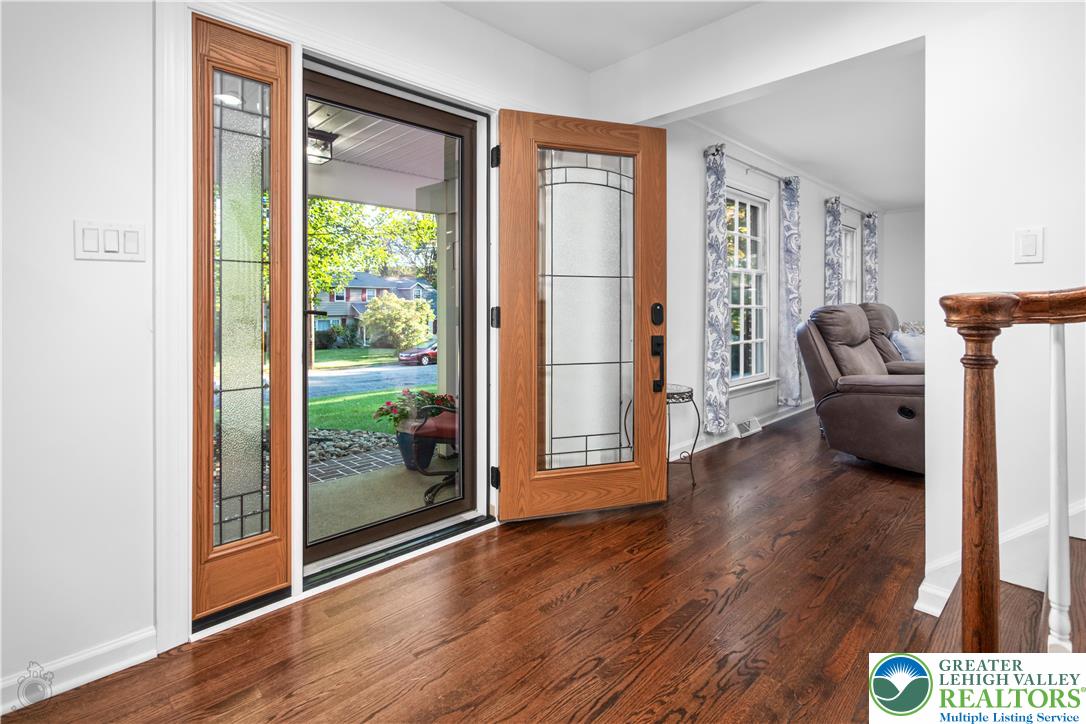 Bethlehem City, Pennsylvania 18017, United States, 4 Bedrooms Bedrooms, ,3 BathroomsBathrooms,Residential,Pending,209961