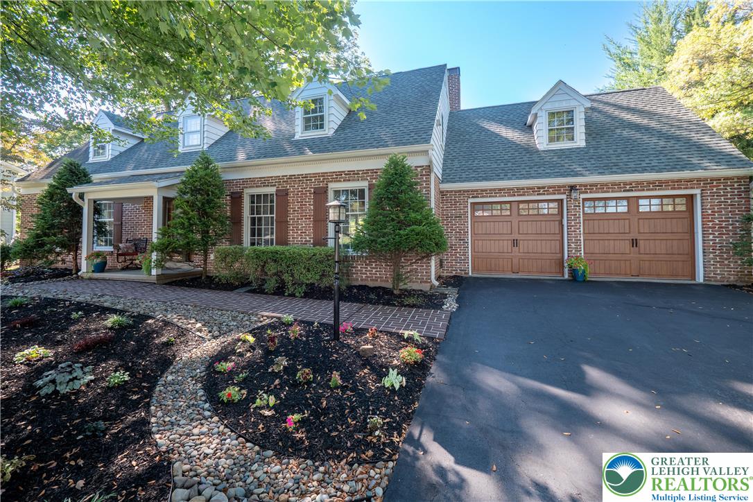 Bethlehem City, Pennsylvania 18017, United States, 4 Bedrooms Bedrooms, ,3 BathroomsBathrooms,Residential,Pending,209961