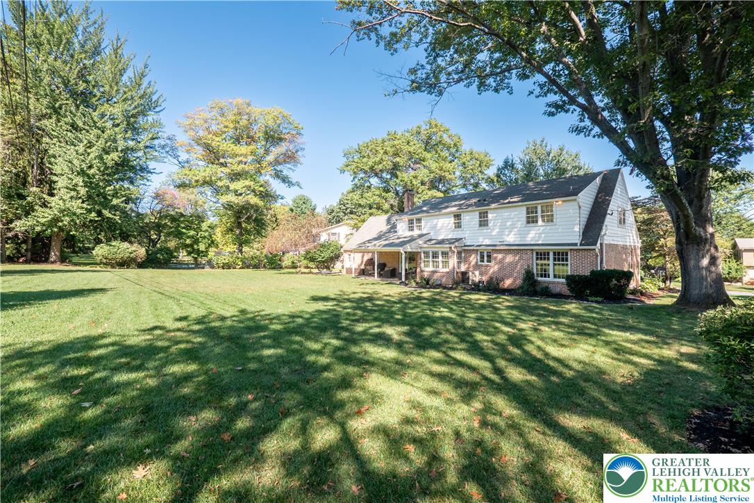 Bethlehem City, Pennsylvania 18017, United States, 4 Bedrooms Bedrooms, ,3 BathroomsBathrooms,Residential,Pending,209961