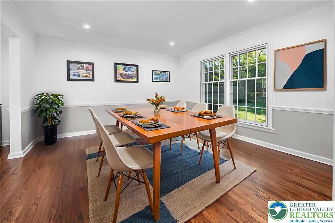 Bethlehem City, Pennsylvania 18017, United States, 4 Bedrooms Bedrooms, ,3 BathroomsBathrooms,Residential,Pending,209961