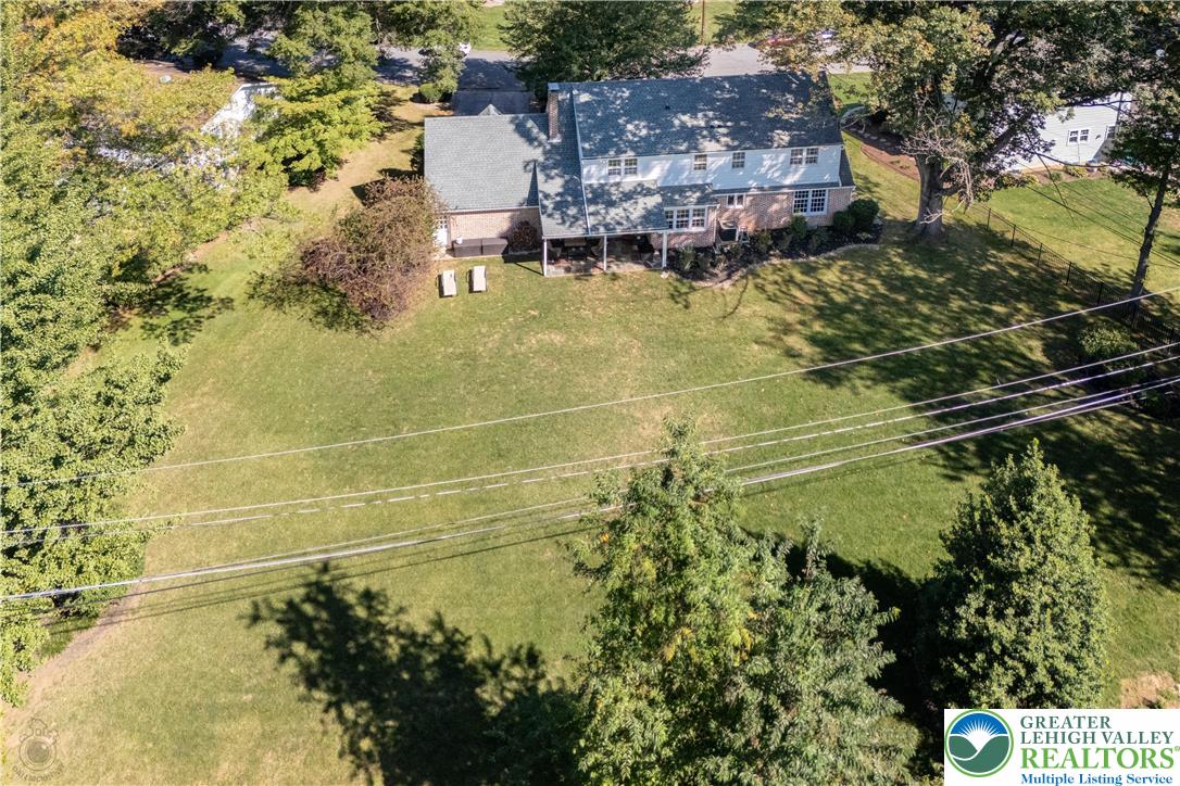 Bethlehem City, Pennsylvania 18017, United States, 4 Bedrooms Bedrooms, ,3 BathroomsBathrooms,Residential,Pending,209961