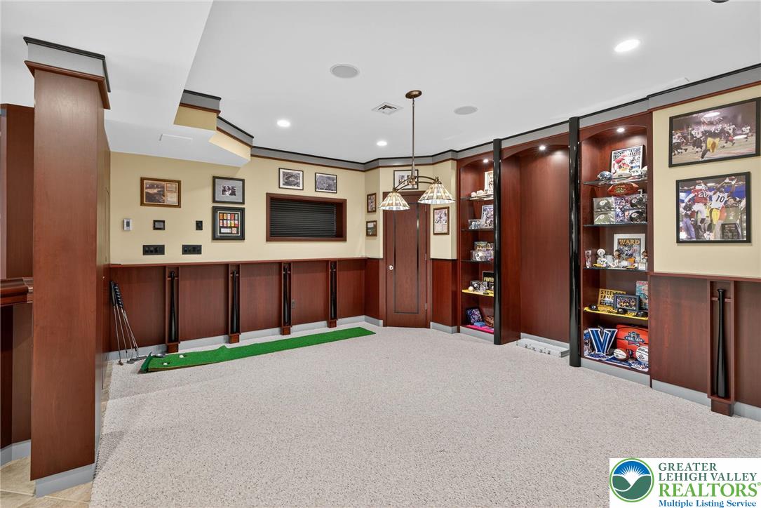 Lower Macungie Twp, Pennsylvania 18062, United States, 4 Bedrooms Bedrooms, ,4 BathroomsBathrooms,Residential,Pending,246229