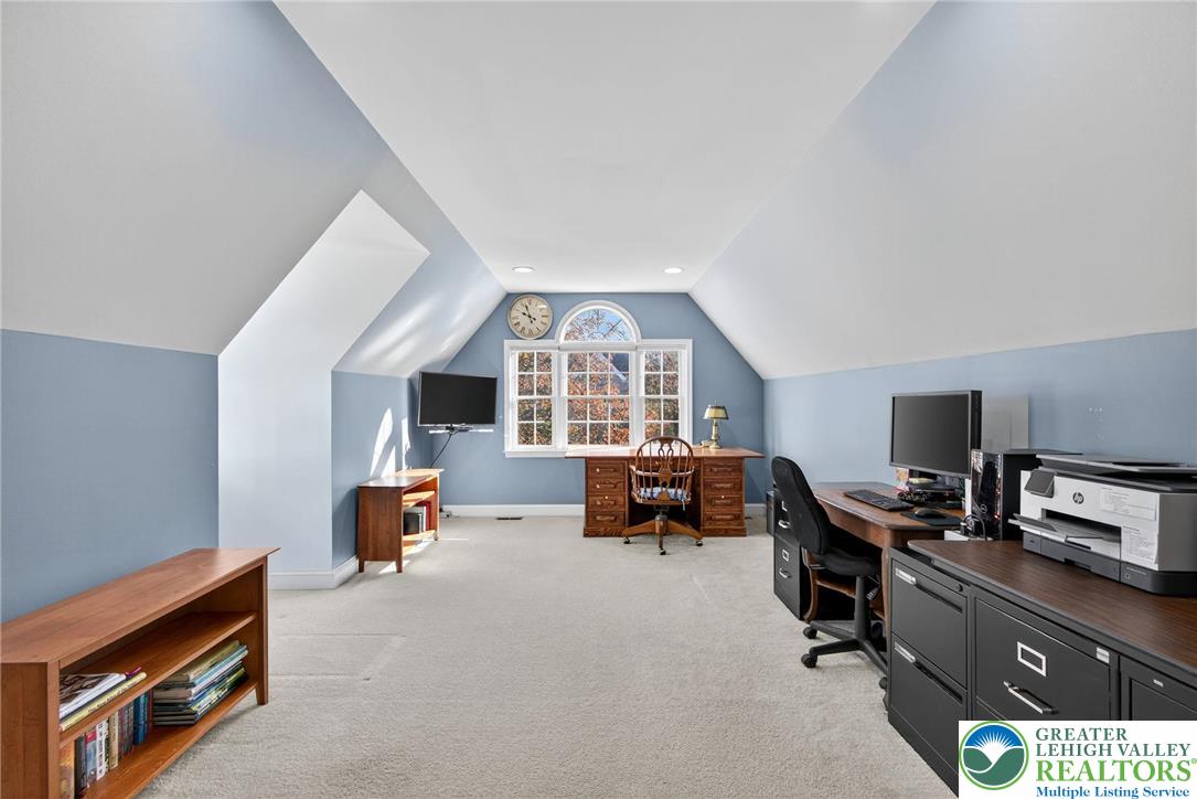 Lower Macungie Twp, Pennsylvania 18062, United States, 4 Bedrooms Bedrooms, ,4 BathroomsBathrooms,Residential,Pending,246229