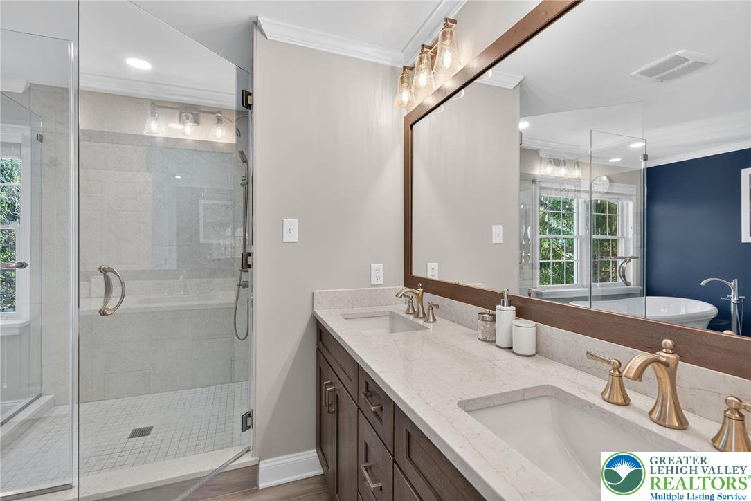 Lower Macungie Twp, Pennsylvania 18062, United States, 4 Bedrooms Bedrooms, ,4 BathroomsBathrooms,Residential,Pending,246229