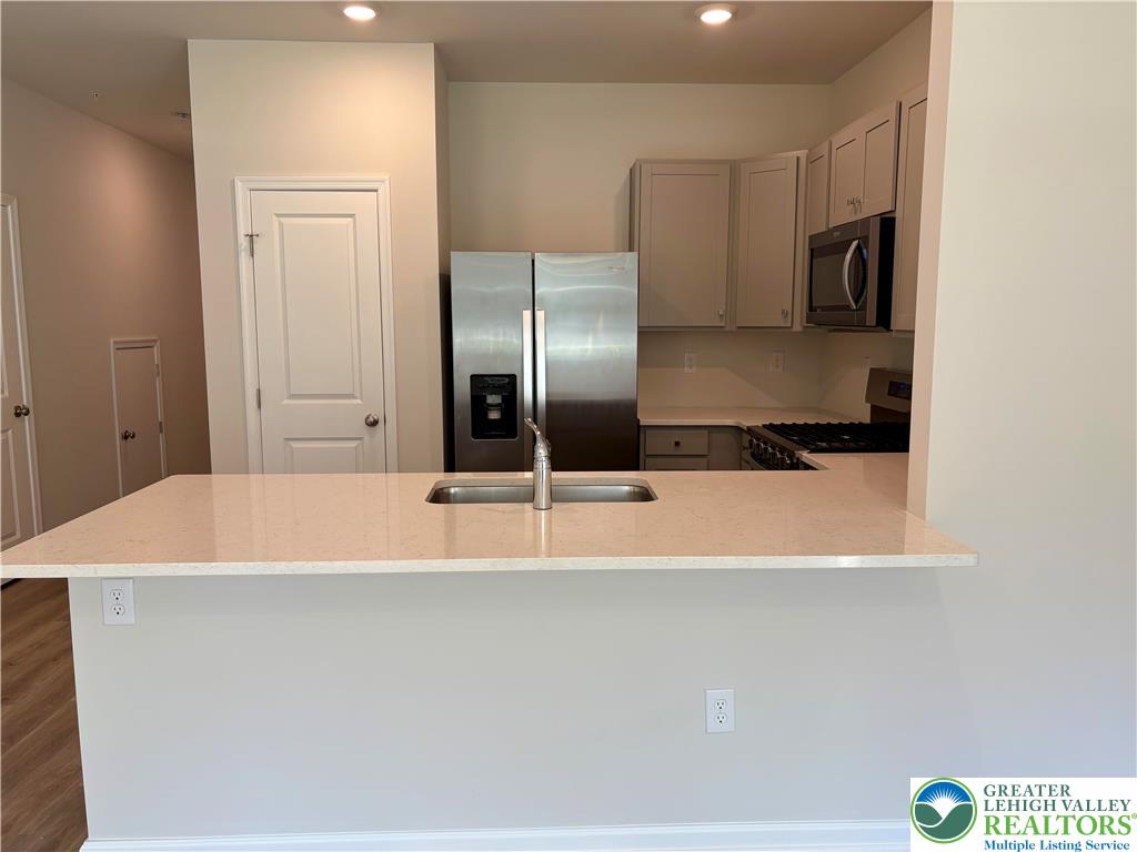 Upper Macungie Twp, Pennsylvania 18031, United States, 3 Bedrooms Bedrooms, ,3 BathroomsBathrooms,Residential,Active,210081