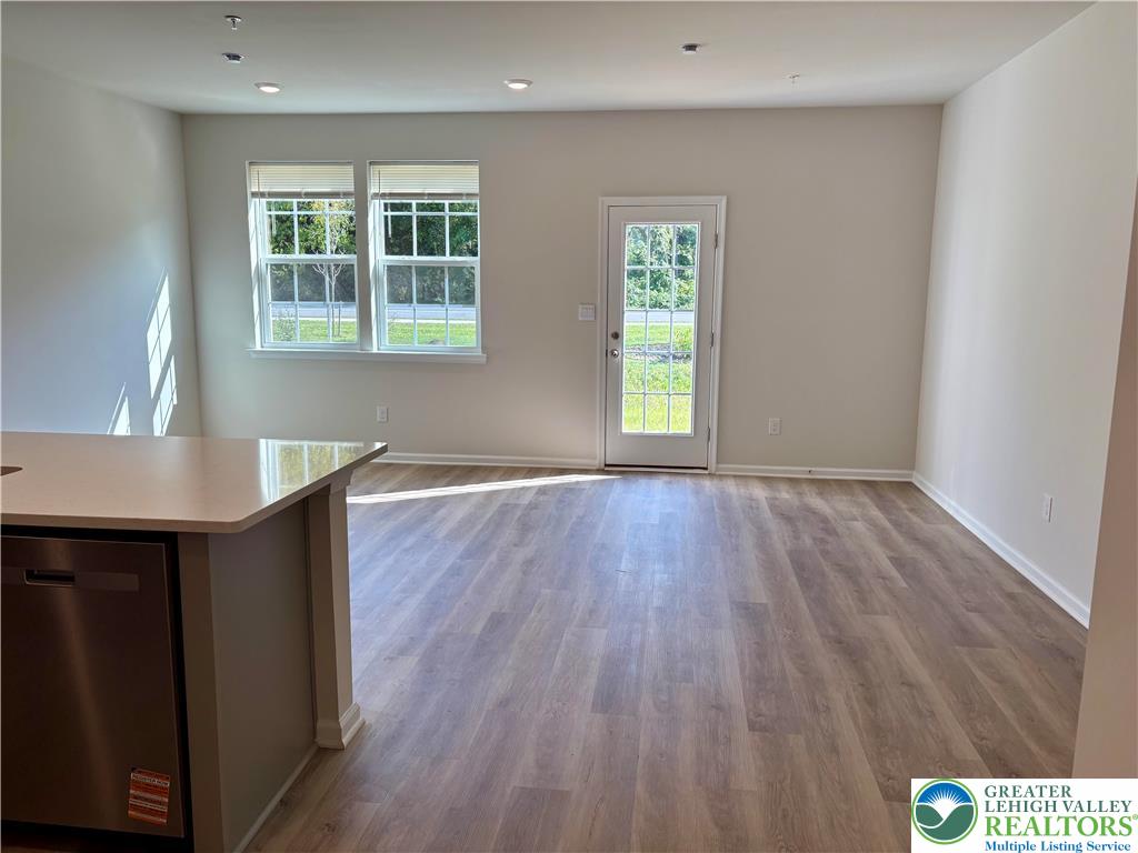 Upper Macungie Twp, Pennsylvania 18031, United States, 3 Bedrooms Bedrooms, ,3 BathroomsBathrooms,Residential,Active,210081