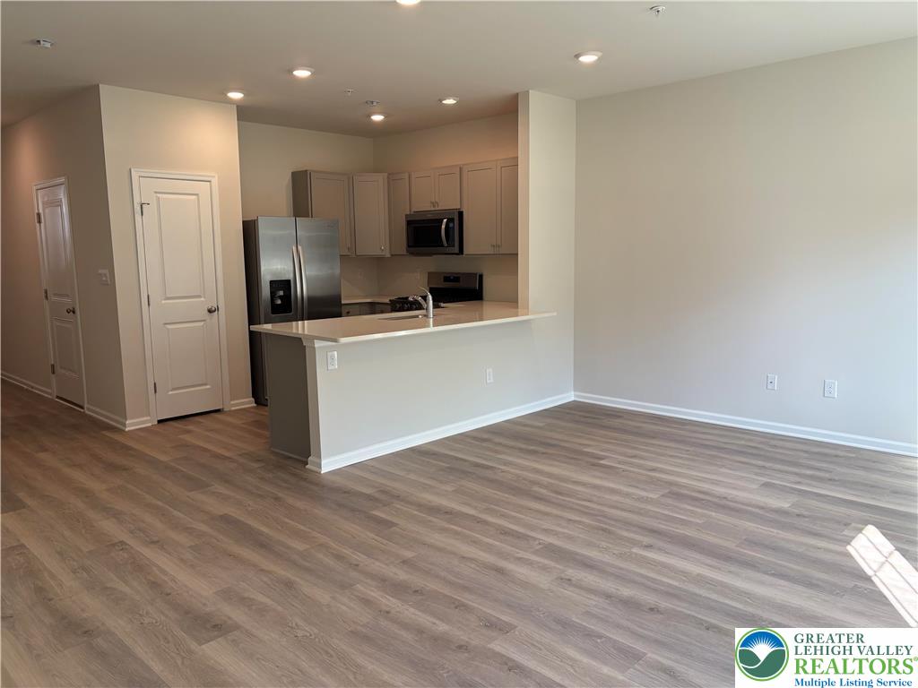 Upper Macungie Twp, Pennsylvania 18031, United States, 3 Bedrooms Bedrooms, ,3 BathroomsBathrooms,Residential,Active,210081