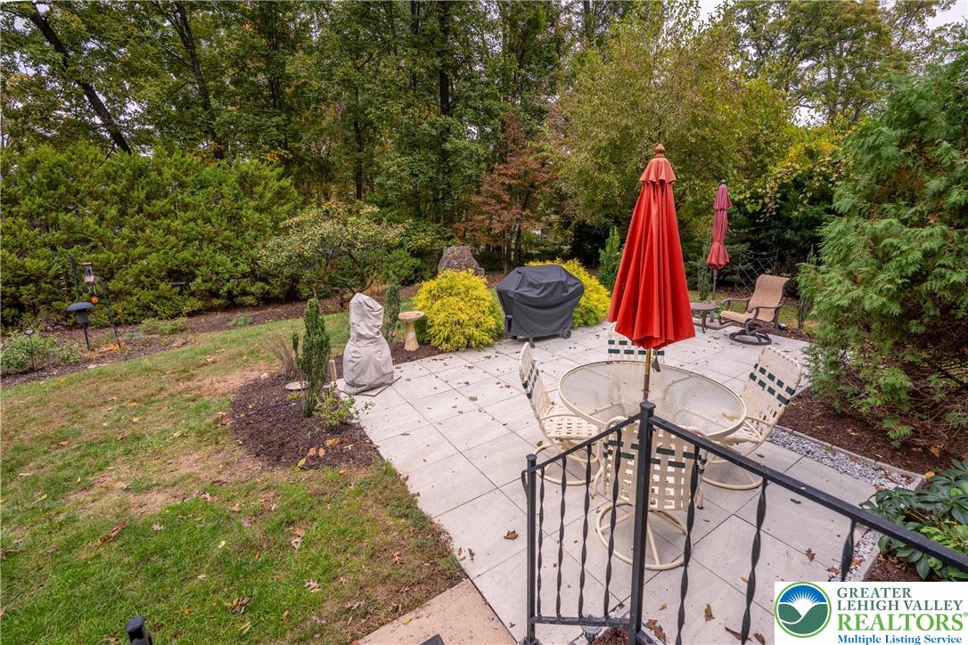 Allentown City, Pennsylvania 18103, United States, 4 Bedrooms Bedrooms, ,2 BathroomsBathrooms,Residential,Active,230005