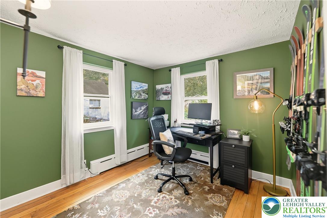 Allentown City, Pennsylvania 18103, United States, 4 Bedrooms Bedrooms, ,2 BathroomsBathrooms,Residential,Active,230005