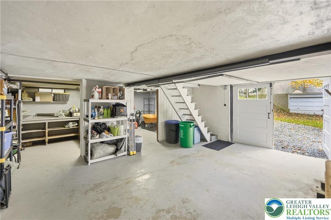 Allentown City, Pennsylvania 18103, United States, 4 Bedrooms Bedrooms, ,2 BathroomsBathrooms,Residential,Active,230005