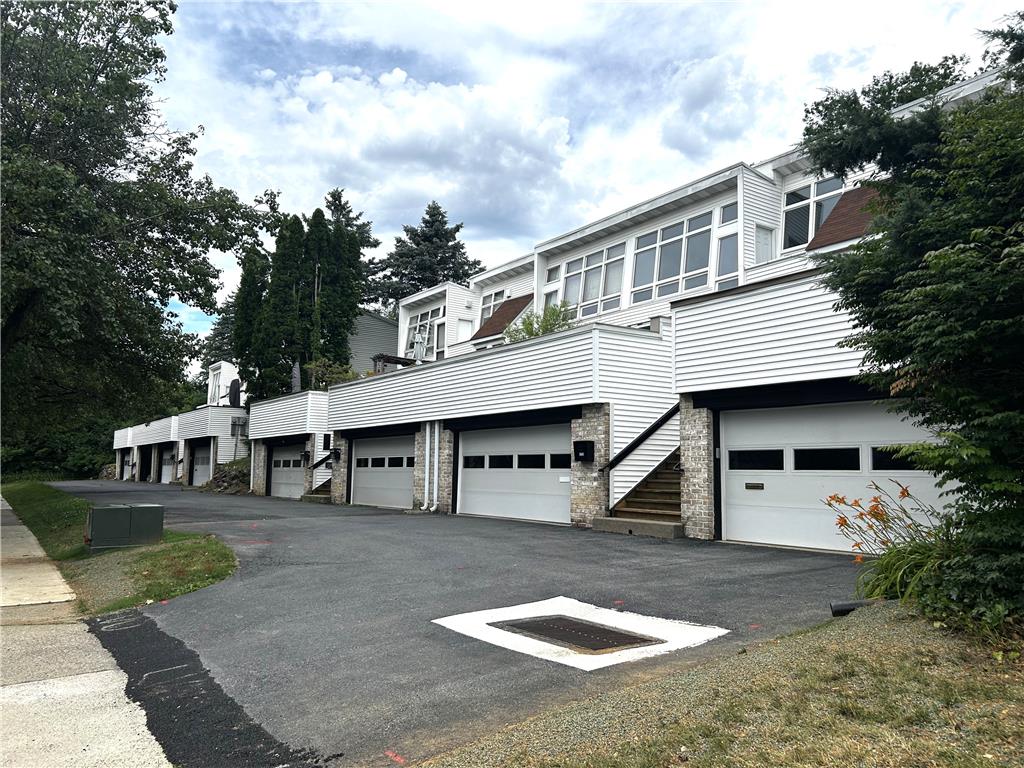 1214 Stanford Road