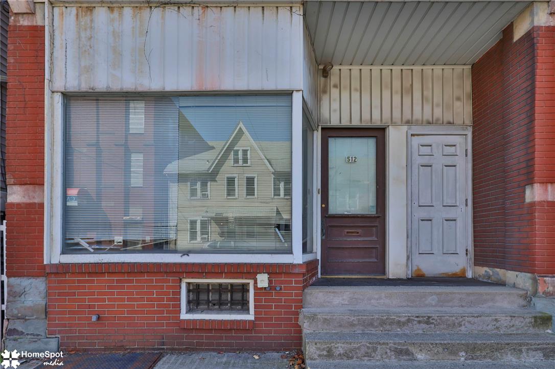 512 E 4th Street