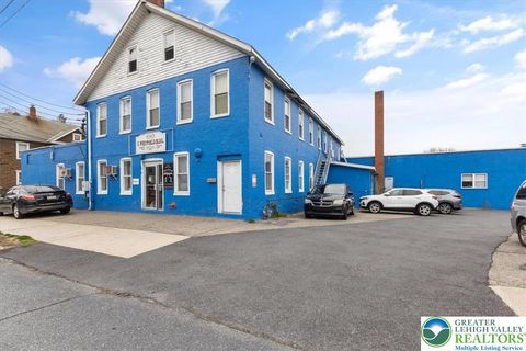 Photo of 181 S whitfield Street, Nazareth Boro, PA 18064 (MLS # 763397) Photo of 181 S whitfield Street, Nazareth Boro, PA 18064 (MLS # 763397)
