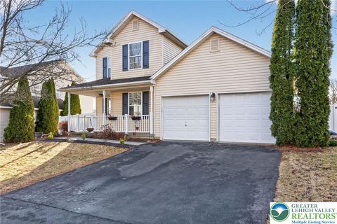 Photo of 275 Crown Drive, Easton, PA 18040 (MLS # 770540)