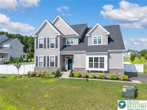 Photo of 70 Kate Court, Williams Twp, PA 18042 (MLS # 752985) Photo of 70 Kate Court, Williams Twp, PA 18042 (MLS # 752985)