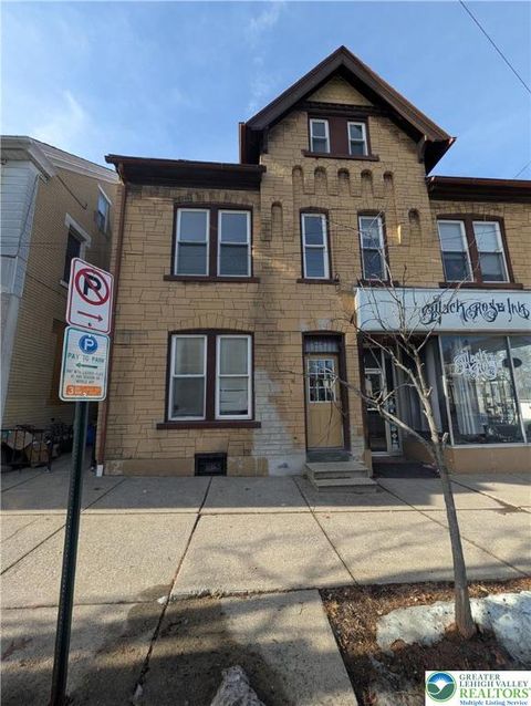 Photo of 647 N New Street #4, Bethlehem, PA 18018 (MLS # 770243)