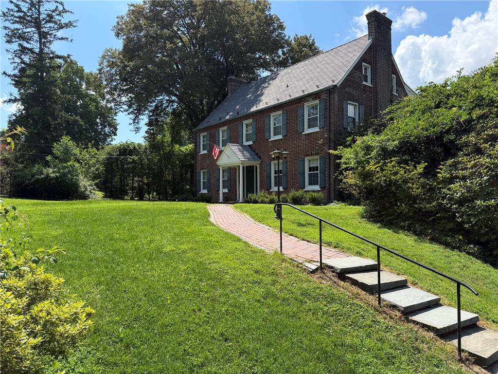 1841 Main Street
