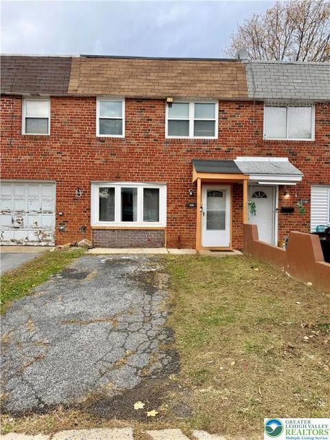 Photo of 689 W Brookdale Street, Allentown, PA 18103 (MLS # 768052)