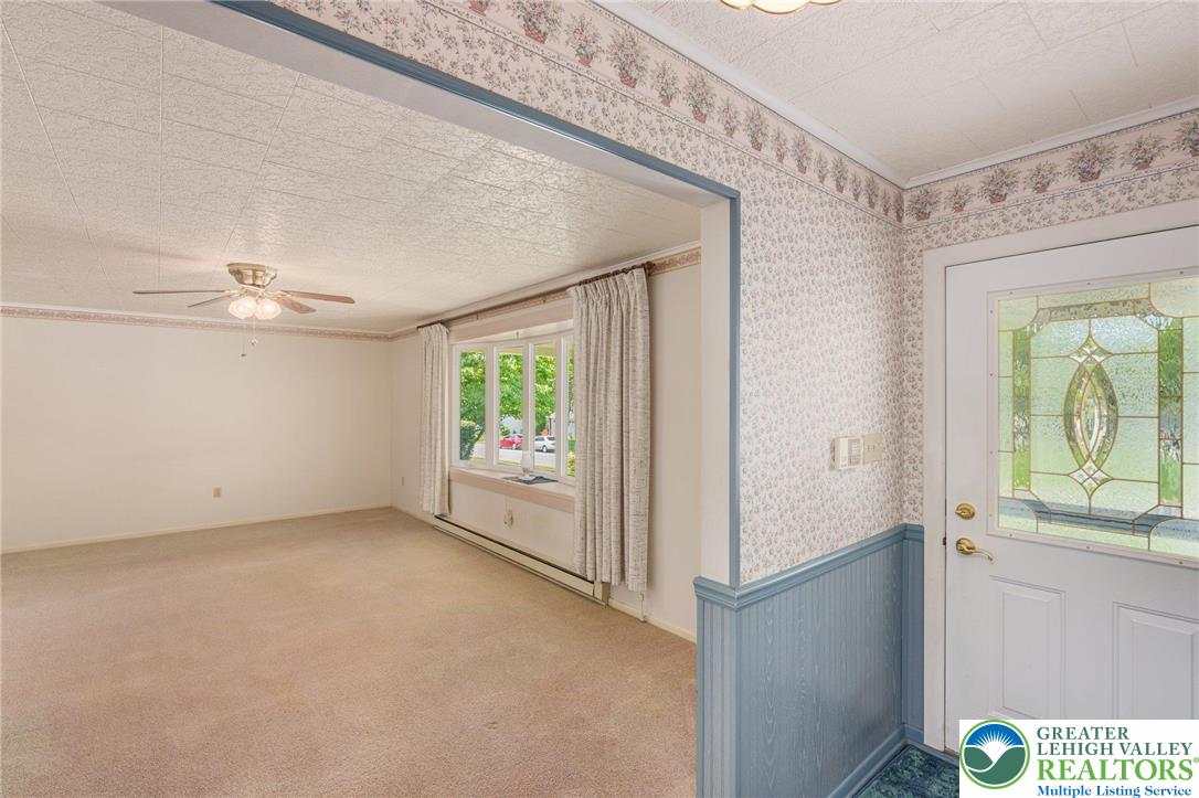 Palmer Twp, Pennsylvania 18045, United States, 3 Bedrooms Bedrooms, ,3 BathroomsBathrooms,Residential,Pending,160112