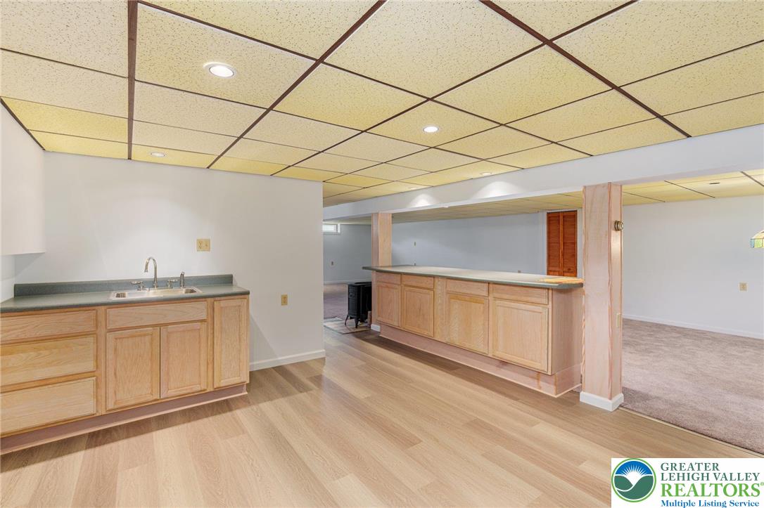 Palmer Twp, Pennsylvania 18045, United States, 3 Bedrooms Bedrooms, ,3 BathroomsBathrooms,Residential,Pending,160112