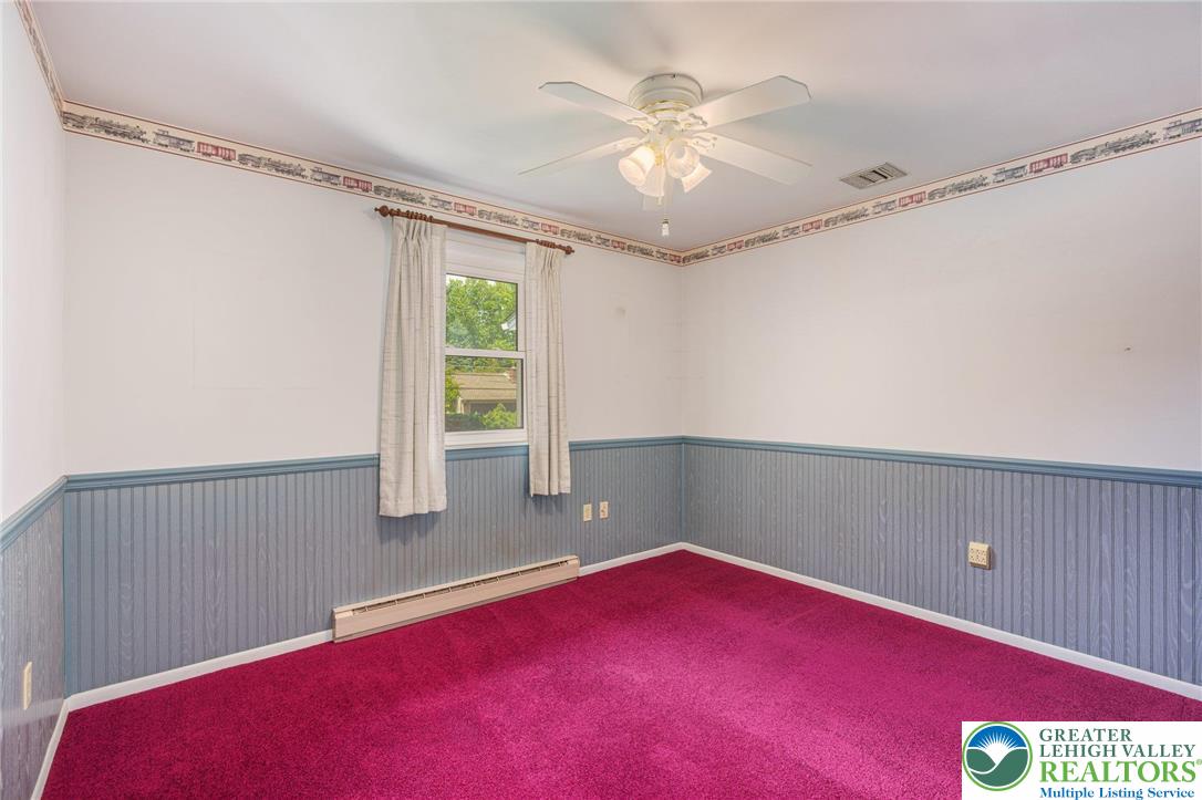 Palmer Twp, Pennsylvania 18045, United States, 3 Bedrooms Bedrooms, ,3 BathroomsBathrooms,Residential,Pending,160112