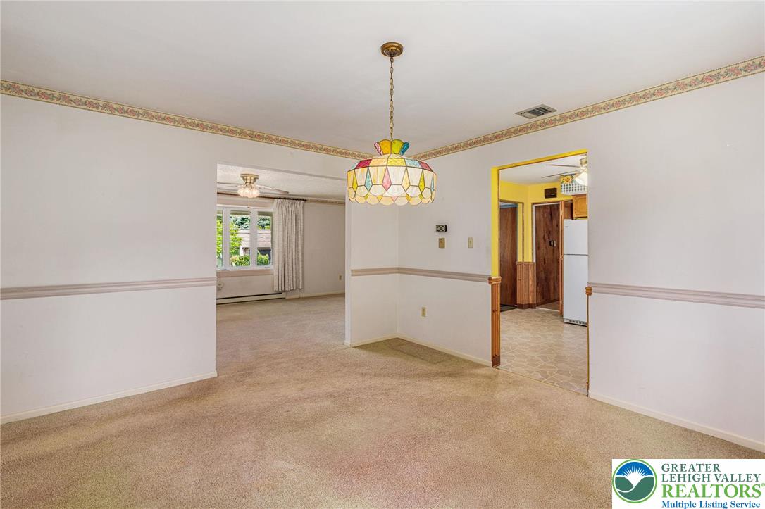 Palmer Twp, Pennsylvania 18045, United States, 3 Bedrooms Bedrooms, ,3 BathroomsBathrooms,Residential,Pending,160112