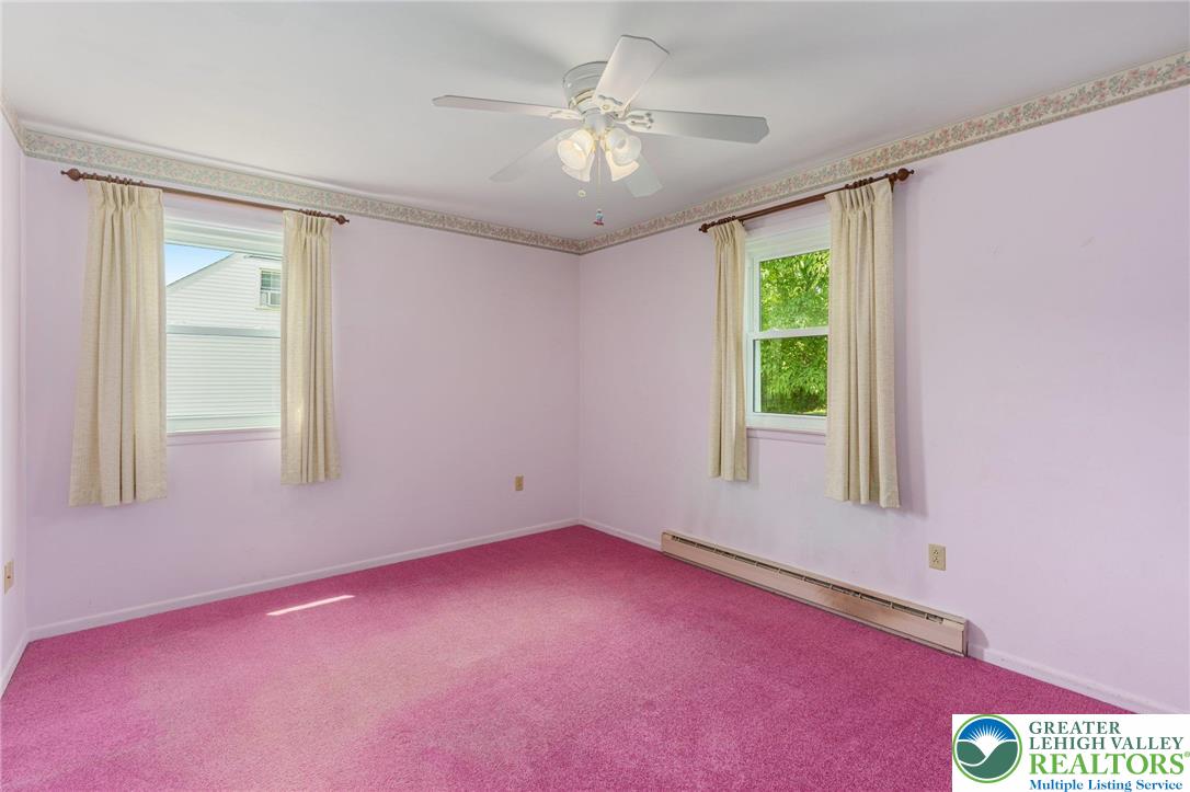 Palmer Twp, Pennsylvania 18045, United States, 3 Bedrooms Bedrooms, ,3 BathroomsBathrooms,Residential,Pending,160112