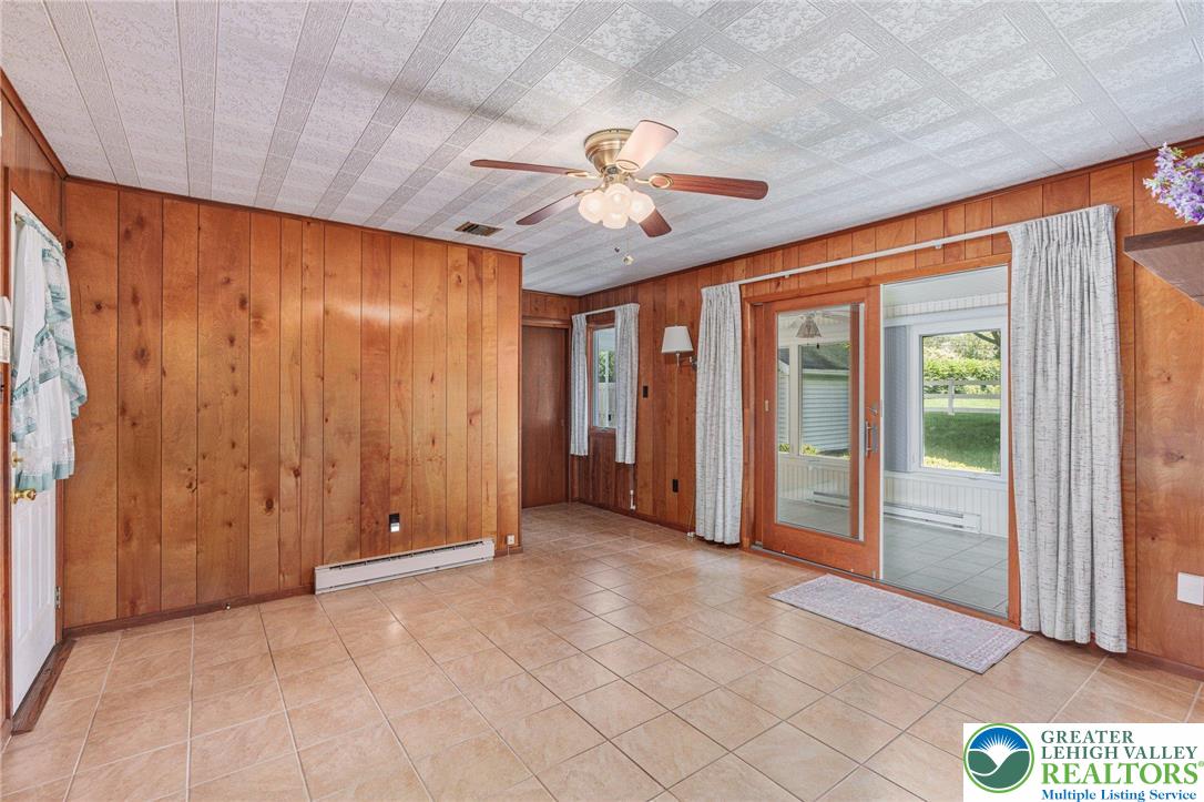 Palmer Twp, Pennsylvania 18045, United States, 3 Bedrooms Bedrooms, ,3 BathroomsBathrooms,Residential,Pending,160112