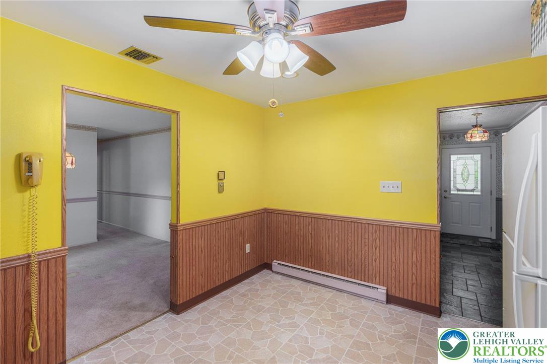 Palmer Twp, Pennsylvania 18045, United States, 3 Bedrooms Bedrooms, ,3 BathroomsBathrooms,Residential,Pending,160112