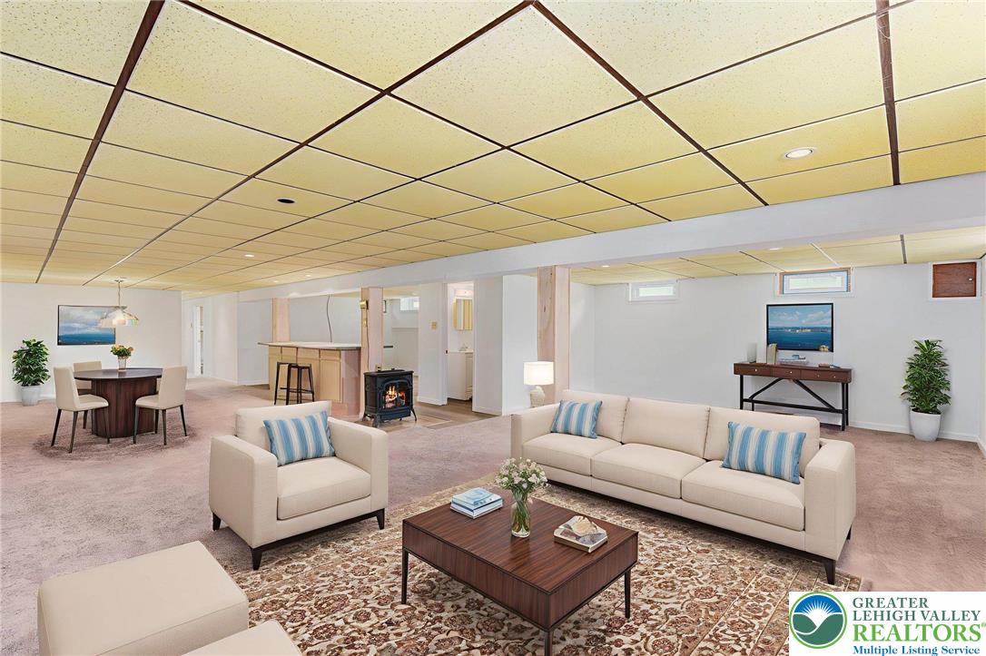 Palmer Twp, Pennsylvania 18045, United States, 3 Bedrooms Bedrooms, ,3 BathroomsBathrooms,Residential,Pending,160112