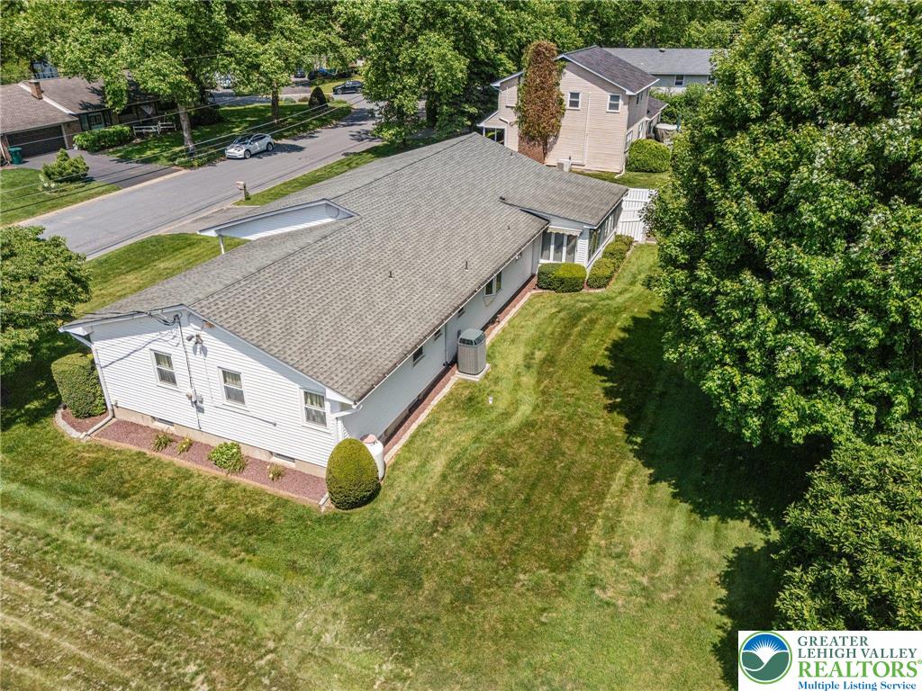 Palmer Twp, Pennsylvania 18045, United States, 3 Bedrooms Bedrooms, ,3 BathroomsBathrooms,Residential,Pending,160112